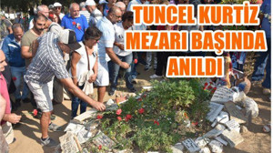 Tuncel Kurtiz Edremit'te Mezarı Başında Anıldı