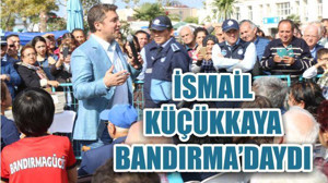 İSMAİL KÜÇÜKKAYA, SEVENLERİYLE BULUŞTU
