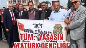 TÜM ‘YAŞASIN ATATÜRK GENÇLİĞİ’