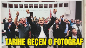 TBMM’DE KASIM BOSTAN’IN O TARİHİ FOTOĞRAFI
