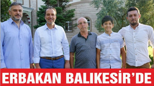 ERBAKAN BAYRAM NAMAZINI BALIKESİR'DE KILDI