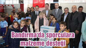 Bandırma'da sporculara malzeme desteği