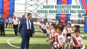 KARESİ BELEDİYESİ'NDEN KIRSAL MAHALLELERE HALI SAHA