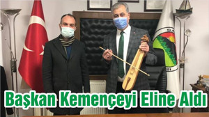 Başkan Kemençeyi Eline Aldı