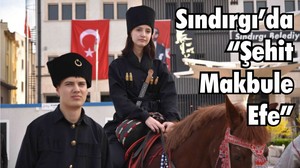 Sındırgı’da “Şehit Makbule Efe” İsimli Tiyatro Gösterisi Alkış Topladı