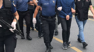 Balıkesir Ekipleri 8 İlçeye Eş Zamanlı Operasyon Gerçekleştirdi