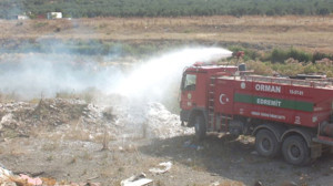 Burhaniye'de Yangın Zeytinlikleri Tehdit Etti