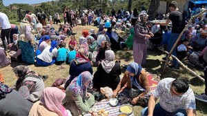 Sındırgılılar Yaylada Yörük Hayrı Yaptı