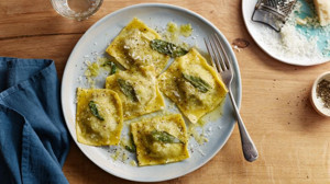 Balıkesirli Teyzelerin Elinden Ev Yapımı Ravioli