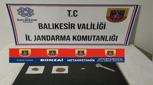 Balıkesir Jandarmasından 3 İlçeye Eş Zamanlı Operasyon