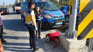 Kaza Yapan Alkollü Sürücü Jandarma Ve Sağlıkçıları Canından Bezdirdi