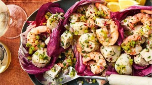 Ayvalık Usulü Balıklı Salata Tarifi