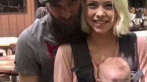 Bebeklerinin Odasında Öyle Bir Şey Gördüler ki ! Evden Taşındılar