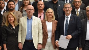 CHP İl Başkanı Erden Köybaşı Mazbatasını Aldı