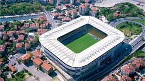 Fenerbahçe'den Tarihi Karar! Stadın İsmi Değişiyor