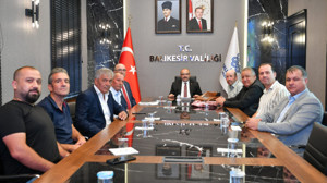 Vali Ustaoğlu Muhtarlarla Buluştu