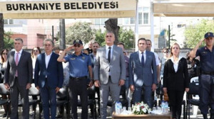 Burhaniye'de İlköğretim Haftası Törenle Kutlandı