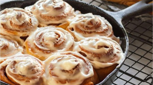 Ev Yapımı Tarçınlı Rulo (Cinnamon Roll)