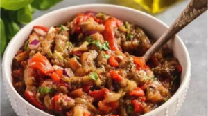 Karışık Sebze Salatası