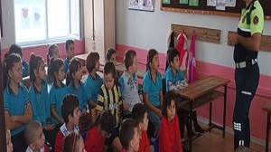 Balıkesir Jandarma Timi’nden “Trafik Güvenliği Eğitimi”