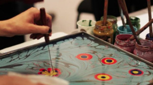 Renklerin Suda Dansı: Ebru Sanatı