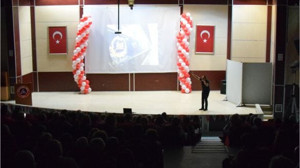 Balıkesir'de 100. Yıla Özel 'Beni Hatırlayınız' Oyunu Sahne Aldı