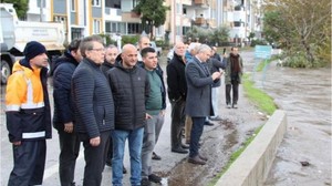 Başkan Arslan Edremit'teki Yağış Hasarını İnceledi