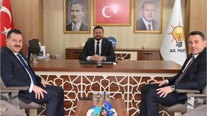Başkan Yılmaz'dan İl Başkanı Aydemir'e Hoş Geldin Hediyesi