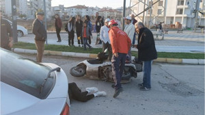 Otomobil ile Motosiklet Çarpıştı: 2 Yaralı