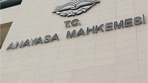 AYM'den Dezenformasyon Yasası Kararı