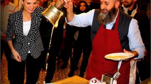 Atatürk'e hakaretten gözaltına alındı