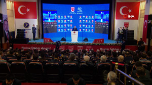 Erdoğan: “Filistin'de olayların bu seviyeye gelmesi islam aleminin dağınıklığıdır.”