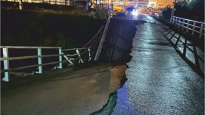 Balıkesir’de Köprü Çöktü! Yollar Kapandı