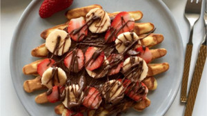 Tost Makinesinde Waffle Yapımı