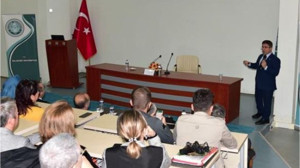 Rektör Oğurlu: 'En Az Bir Tane Türk Dili Öğrenin'