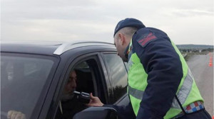 Köy Yolunda Alkol Denetimi Yapıldı