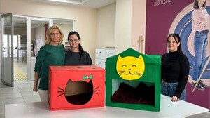 Öğrencilerden Patili Dostlara Sıcak Yuva