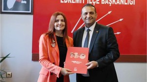Seval Bozkurt Edremit Belediye Başkanlığı İçin Aday Adayı
