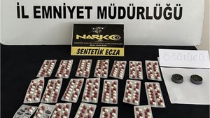 Sırt Çantasında Saklamaya Çalıştı Polisin Gözünden Kaçmadı