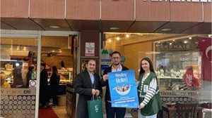 'Yeşilay Elçileri' Balıkesir Esnaflarıyla Görüşüyor