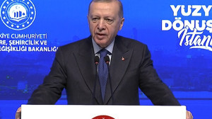 Cumhurbaşkanı Erdoğan: "Şehit olan kahraman askerlerimize Allah'tan rahmet diliyorum."