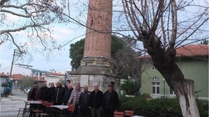 Balıkesir'de Camisiz minare mahallenin simgesi oldu