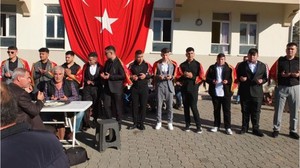 Balıkesir'de Asker Uğurlama Geleneği Devam Ediyor
