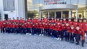 Burhaniye Belediyespor Gençleri Sömestr Cup'ta Parladı