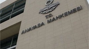 Anayasa Mahkemesi'nden 3 Parti İçin Kapatma Kararı