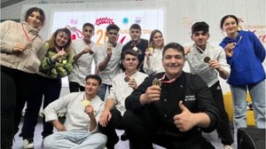 Ayvalık Mutfağına 8’i Altın 14 Madalya Geldi!
