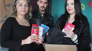 Balıkesir'den Deprem Bölgelerine Kırtasiye Yardımı