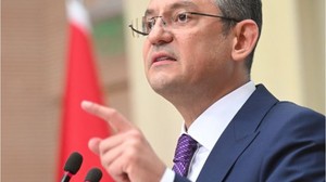 Özgür Özel: 'AK Parti Kazanacak Aday Bulamıyor'