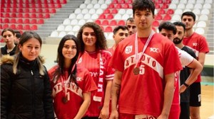 Voleybol Turnuvası Ödülleri Sahiplerini Buldu