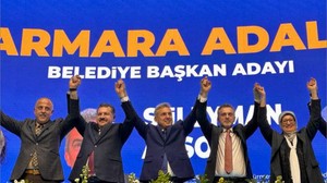 AK Parti'de Adalar Adayı Süleyman Aksoy